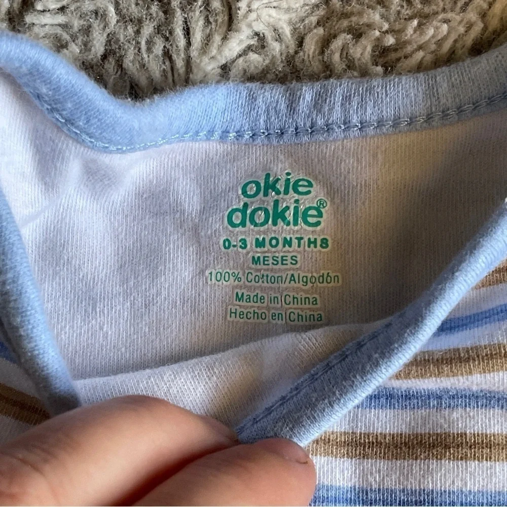 4 for 16$ Okie Dokie Blue and Tan onesie Soft Cotton Stripes